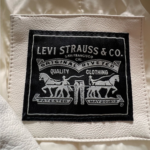 Levi’s Women’s Faux Leather jacket - Picture 15 of 16